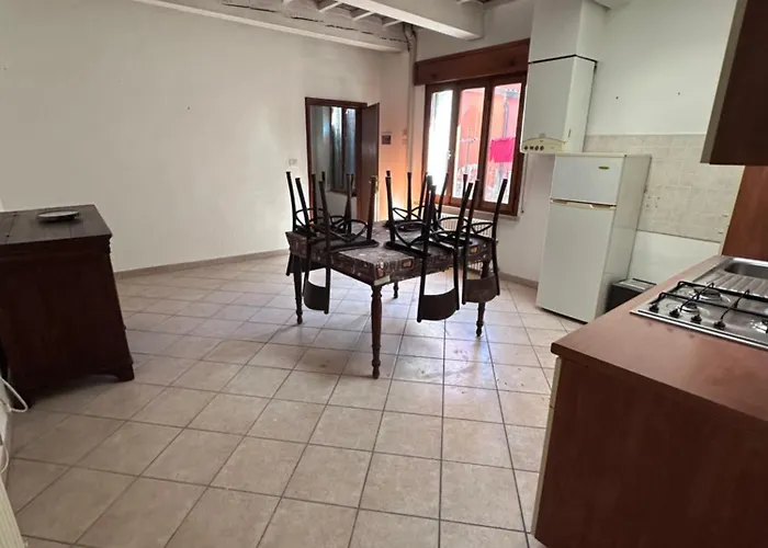 Casa Rosa アパート Luzzara